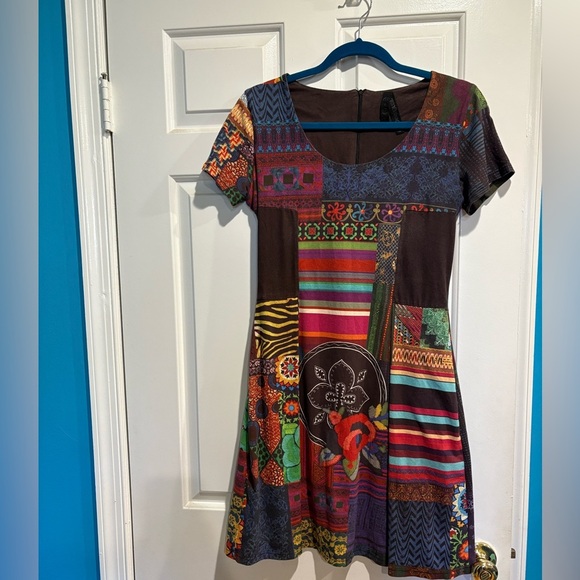 Desigual patchwork print short sleeve dress brown sz S - Picture 1 of 3